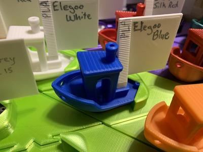 Benchy w/Note Flag Holders that Interlock and Wall mount!