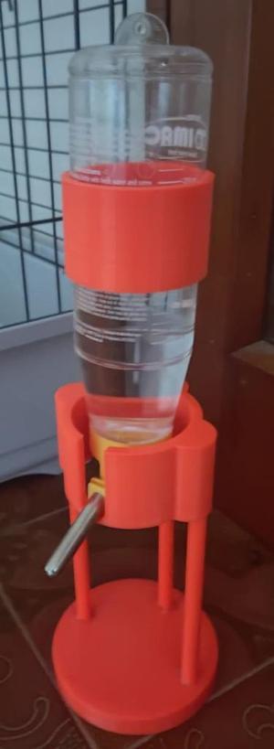 Rabbit drinking stand