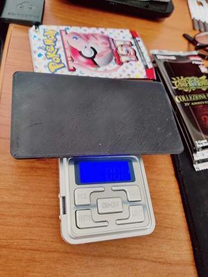 Card Boosters Weighing Platform