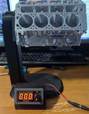 LS3 Engine Display Stand with controller