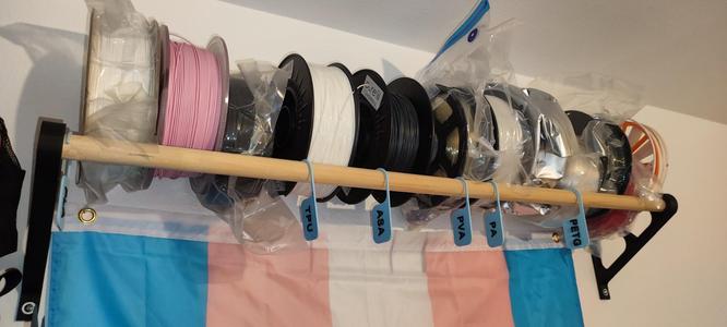 Dowel filament shelf