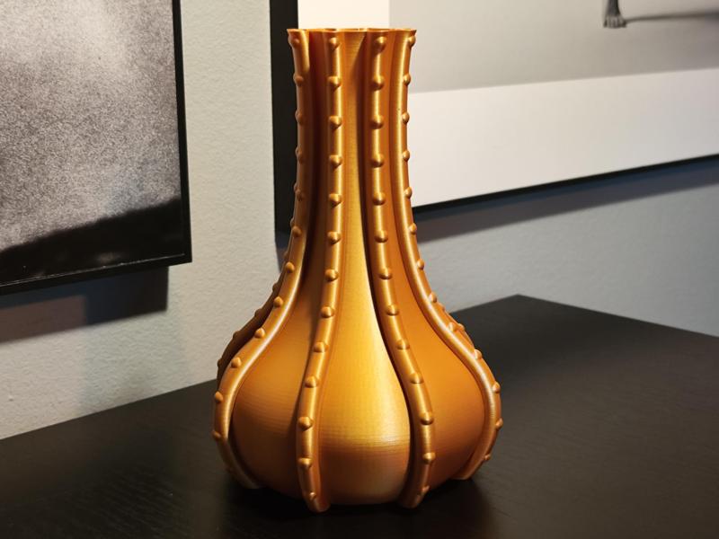 Elegant Gold Vase
