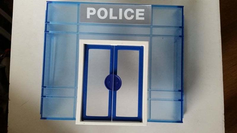 Playmobil System X police station door