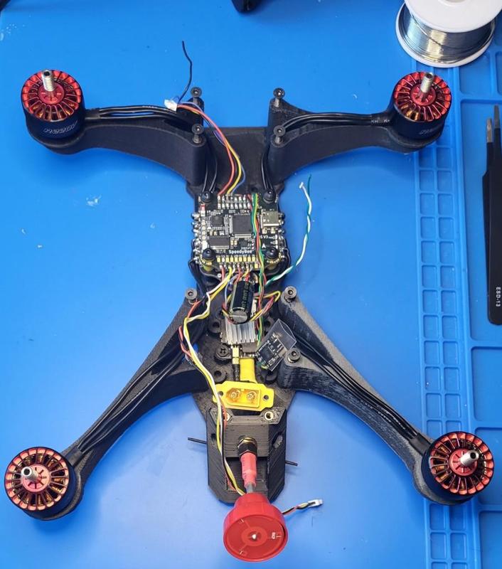 Quadrocopter 5-6" Hyena
