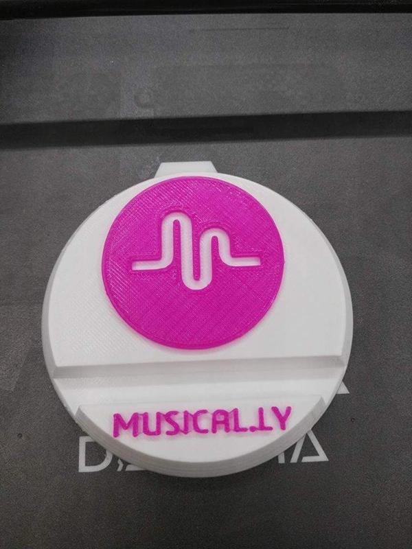 musical.ly phone stand