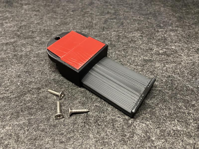 Slide-out Headset Holder | Commercial License