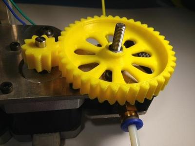 Reach 3D large and small extruder gears