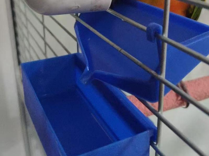 Horizontal Wire Birdcage Drip Tray