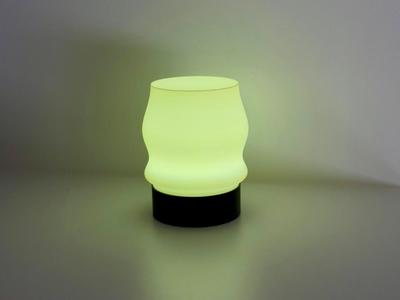Simple and elegant lamp