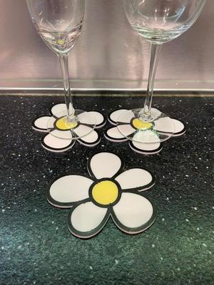 Beautiful Daisy Coaster