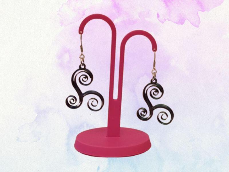 Trisquel Earrings