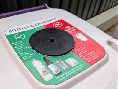 Simple Hole Cover for Recycling/Rubbish/Trash Bin