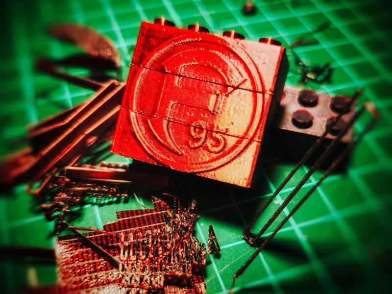 F95 Construction Brick Puzzle