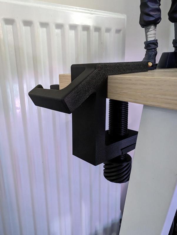Valve Index hook - desk mount v2