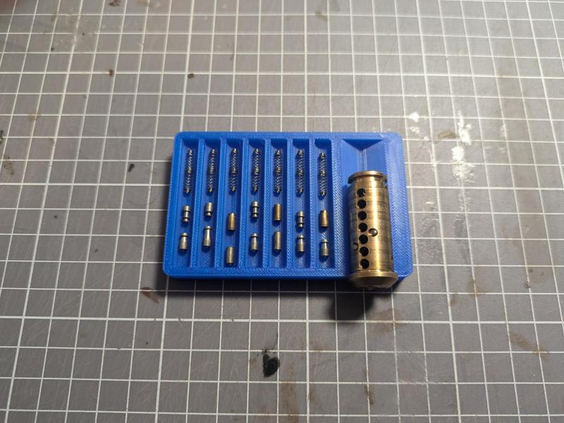 Credit card pinning tray