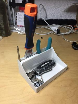 Tool tray