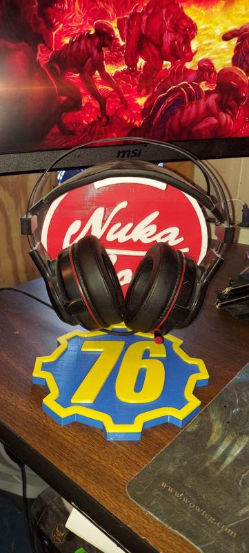 fallout 76 headphone stand