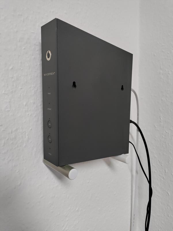 Minimalist Vodafone Router Wall Mount