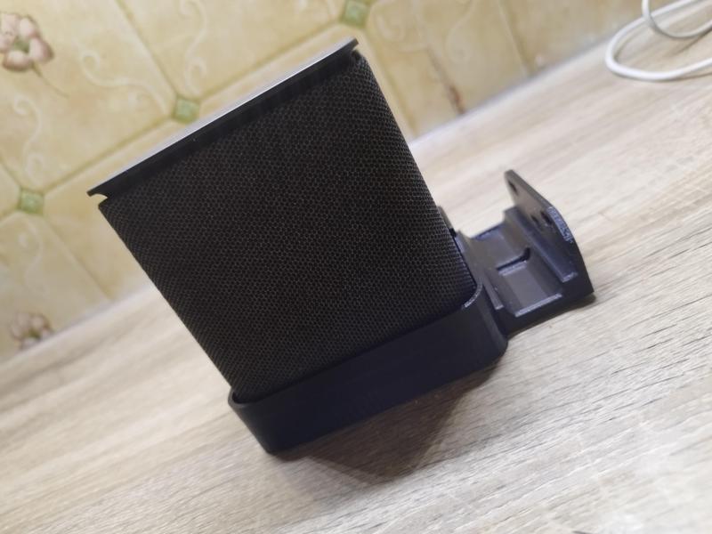 Stand Yandex Alice Midi