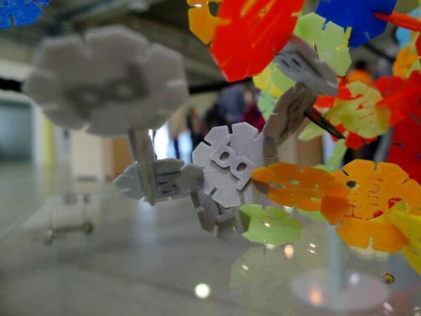 Octons construction game 