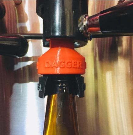 Adaptador para llenado de botellas corona a pegas