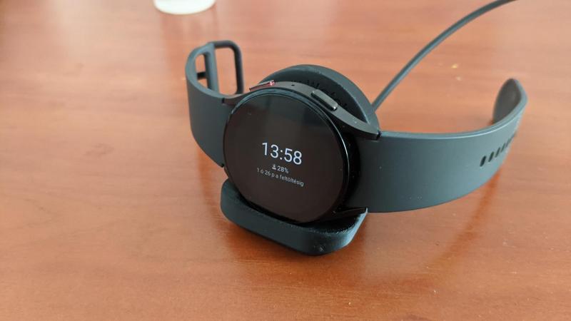 Samsung Galaxy Watch 5 charger dock