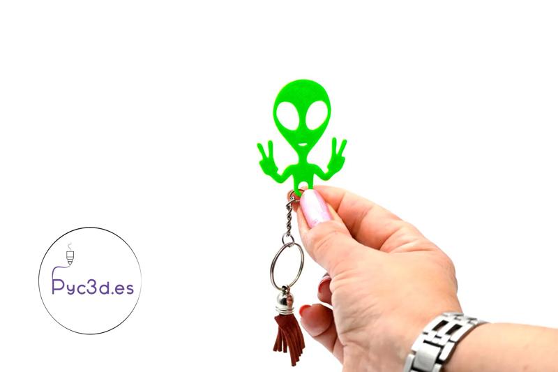 ALIEN KEYCHAIN