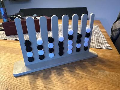 4 Gewinnt / Connect Four / Captain's mistress