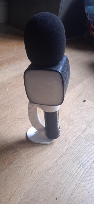 Microphone holder