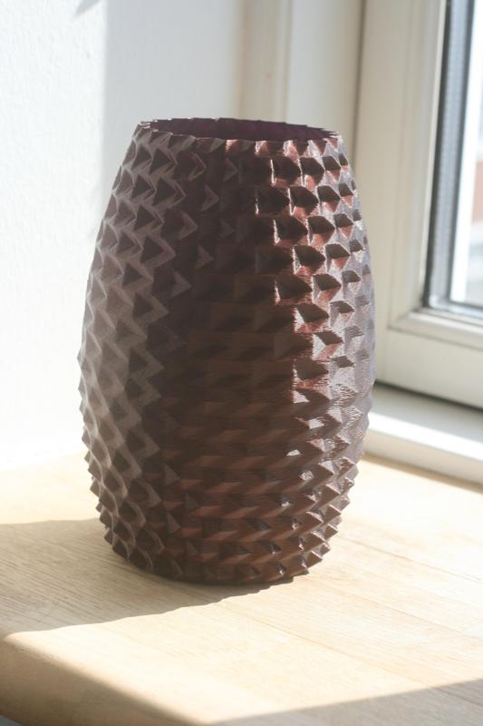 Spiky to not spiky vase