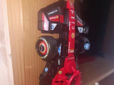 Formula 1 holder for Rush Leg0 sets