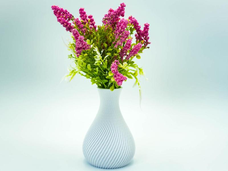 3D Spiral Vase – Modern Interior Decoration