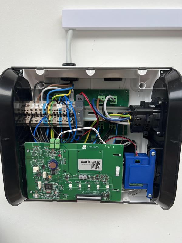 Support for HW 622 module for mounting in Enext charger