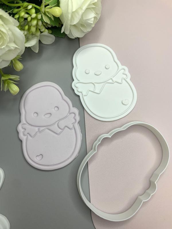 Chick in Egg Cookie cutter - Easter Cookie Cutter And Stamp