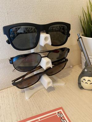 Triple Glasses/ Sunglasses Stand