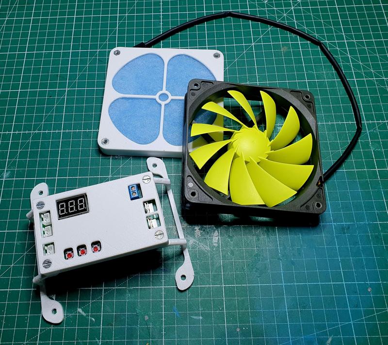 Temperature controlled fan