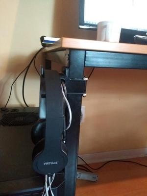 Headphone Holder