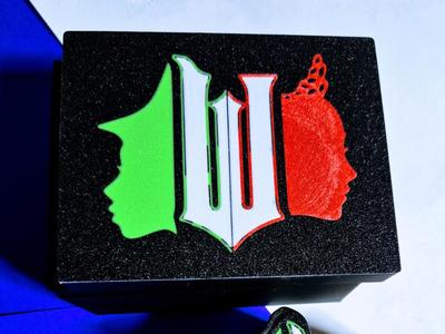 Wicked box with lid 