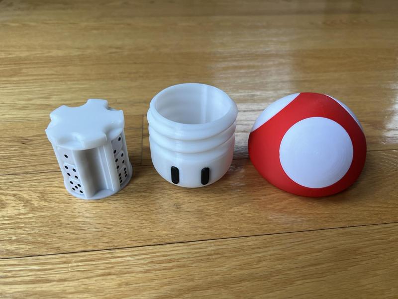 Customizable D6 dice holder  (with Mushroom-Fitting Bonus Powers)
