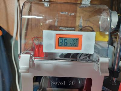 Hygrometer magnetic mount