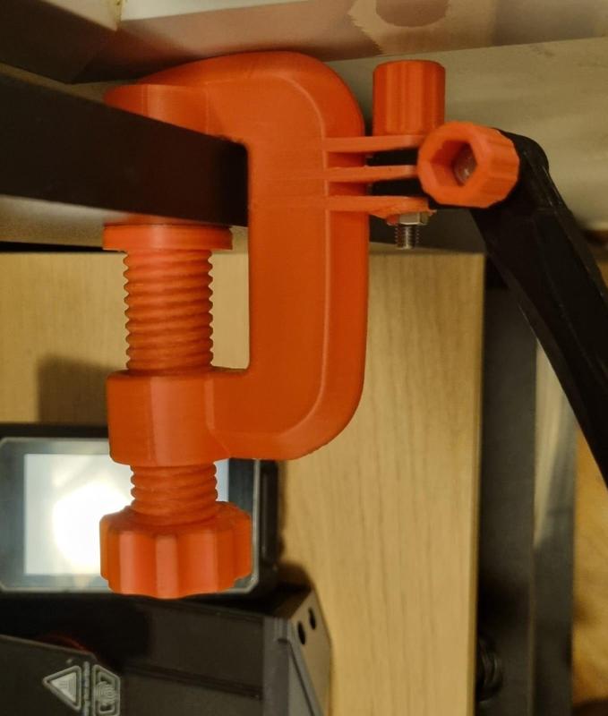 C-Clamp with big Bolt