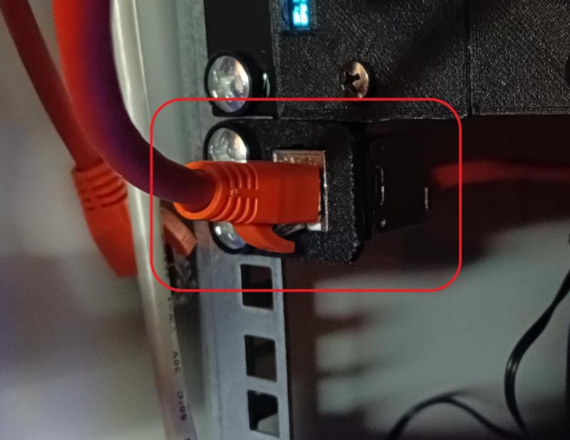 2 smallest Keystones Bracket for rack