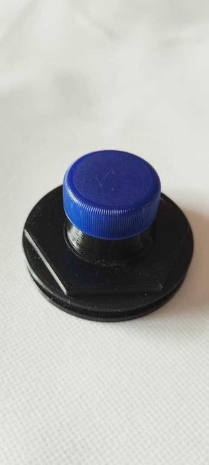 Drainage of a large-volume flowerpot or inlet/outlet for water barrel