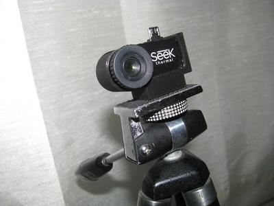 Tripod adapter for Seek Compact camera