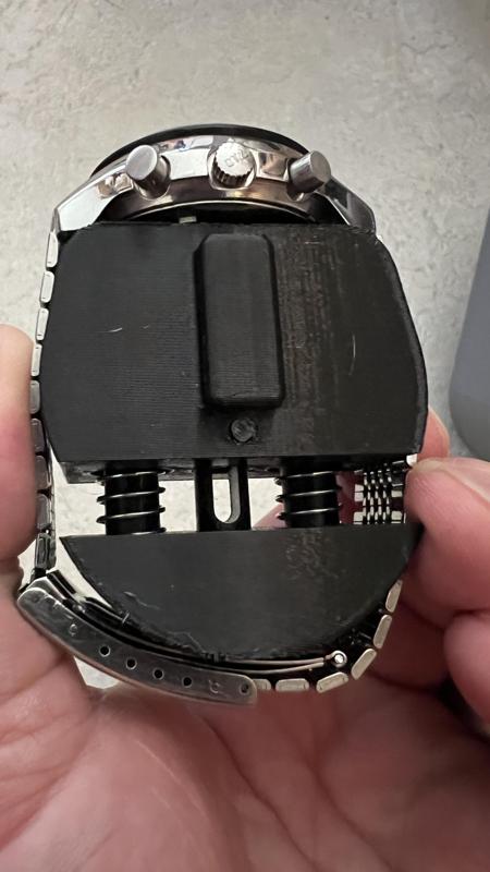 Quad watch winder - Modified plug for larger/metal bands