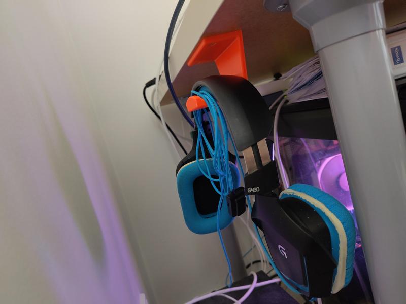 Under desk headphone hook