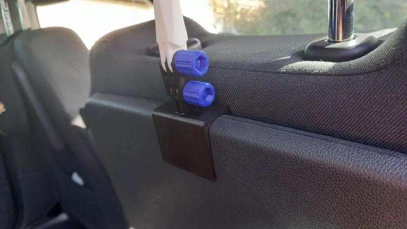 Car fixation for modular mounting system   