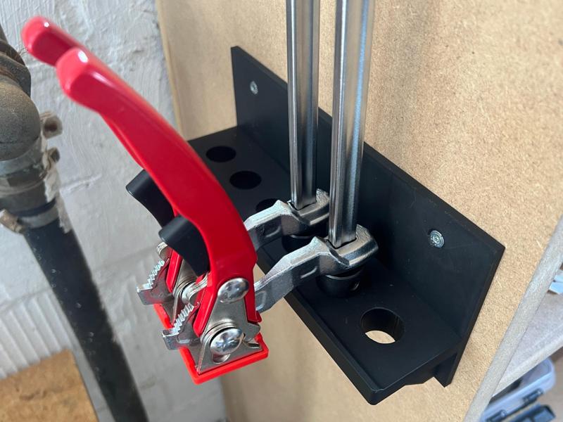 Wall mount for 20mm table clamps/clamping elements
