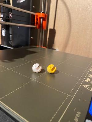 Pacman Filament Clip