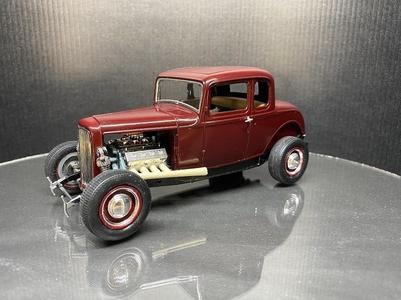 Maßstab 1/25 RC '32 Ford Coupé basierend auf einem Revell Kit